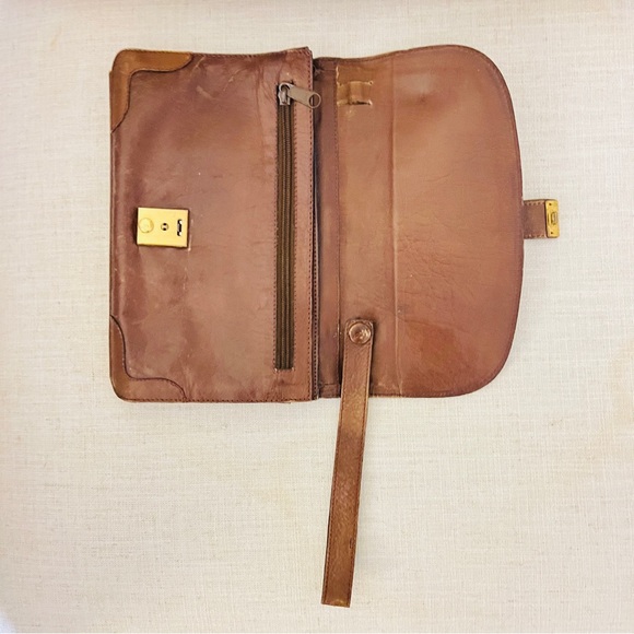 Mancini Arizona Travel Leather Clutch Wristlet - Picture 6 of 10